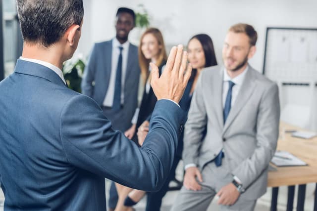 لقادة التعليم